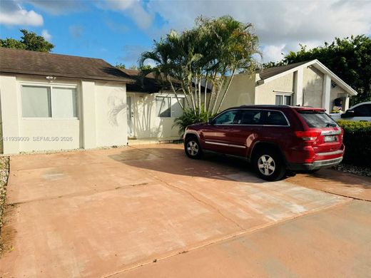 别墅  Miami Gardens, Miami-Dade County