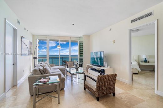 Жилой комплекс, Sunny Isles Beach, Miami-Dade County