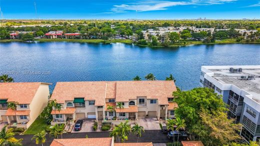 Townhouse in Miami, Miami-Dade