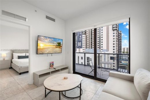 Residential complexes in Miami, Miami-Dade