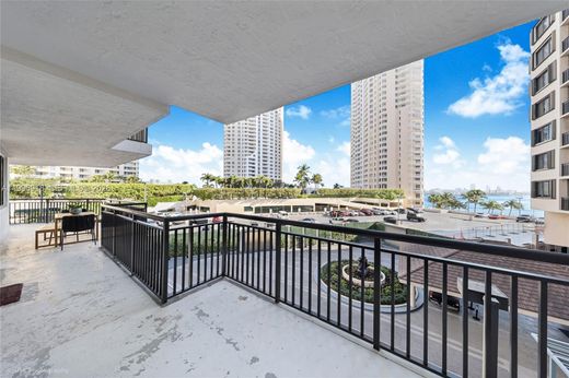 Complesso residenziale a Miami, Miami-Dade County