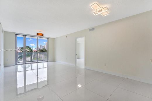 Wohnkomplexe in Sunny Isles Beach, Miami-Dade County