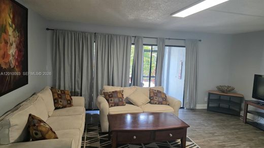 Residential complexes in Delray Beach, Palm Beach