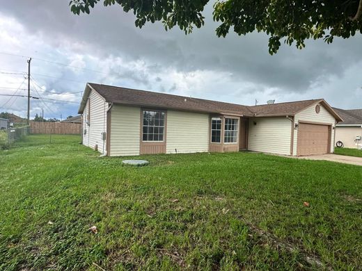 Villa in Port Saint Lucie, Saint Lucie County