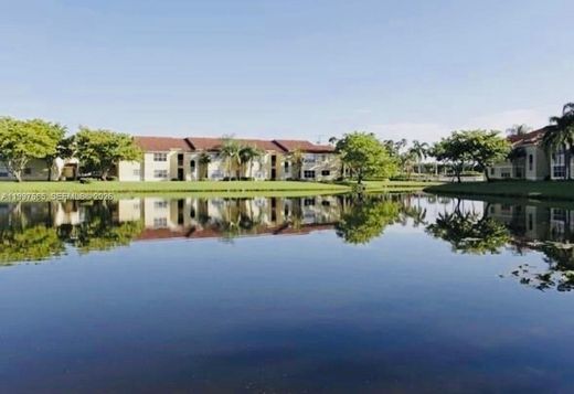 Residential complexes in Sunrise, Broward County