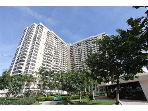 Komplex apartman Hallandale Beach, Broward County