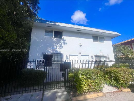 Komplex apartman Miami, Miami-Dade County