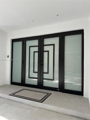 Villa in Dania Beach, Broward County