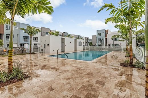 Residential complexes in Miami, Miami-Dade