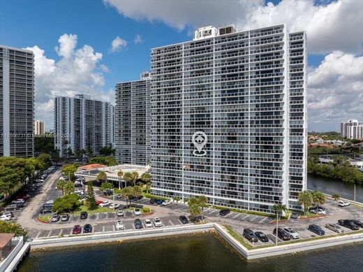 Residential complexes in Aventura, Miami-Dade