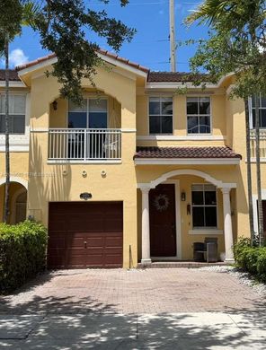 Townhouse in South Miami Heights, Miami-Dade