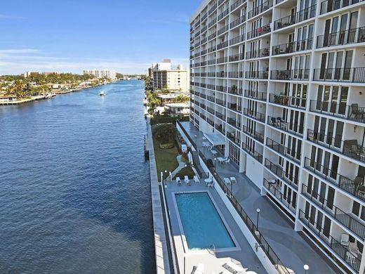 Residential complexes in Pompano Beach, Broward County