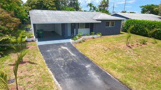 Villa - Oakland Park, Broward County