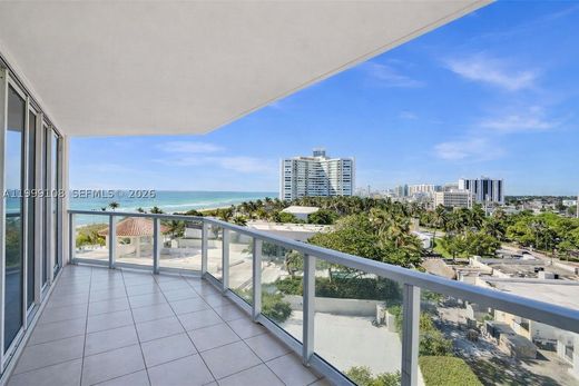 Residential complexes in Miami Beach, Miami-Dade