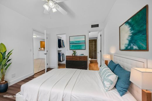 Residential complexes in Oakland Park, Broward County