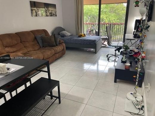 Residential complexes in Miami, Miami-Dade