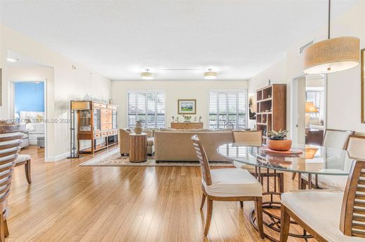 Residential complexes in Miami, Miami-Dade