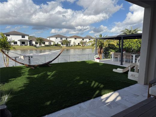 Villa in Miramar, Broward County