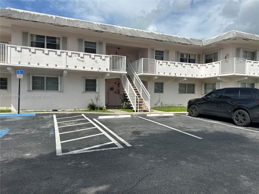 Residential complexes in Miami, Miami-Dade
