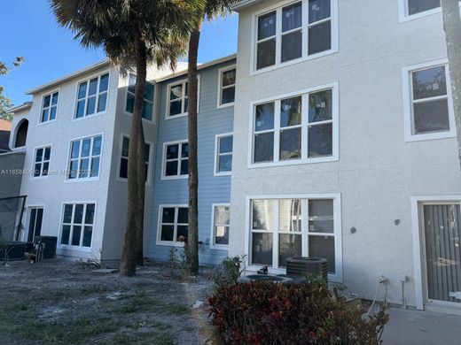 Kamienica w Boynton Beach, Palm Beach County