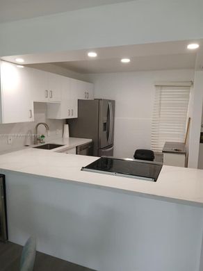 Komplex apartman Aventura, Miami-Dade County