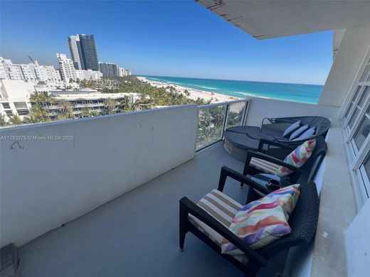 Residential complexes in Miami Beach, Miami-Dade