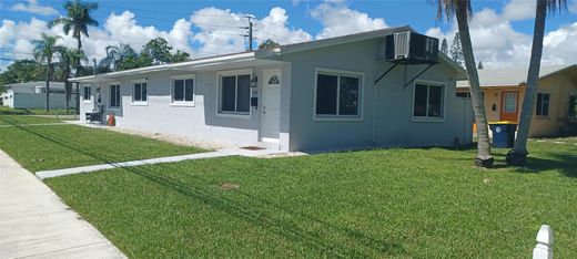 Townhouse in Dania Beach, Broward County