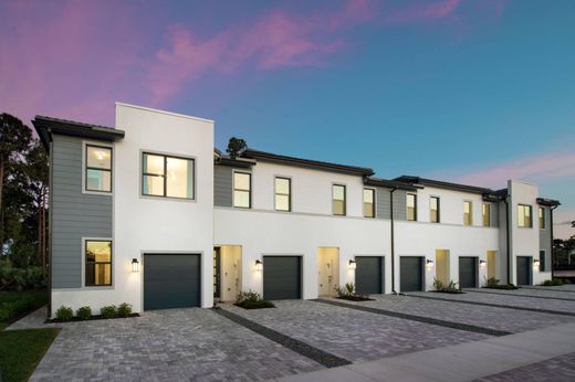 Townhouse - Lantana, Palm Beach County