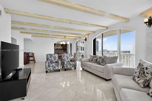 Жилой комплекс, Aventura, Miami-Dade County