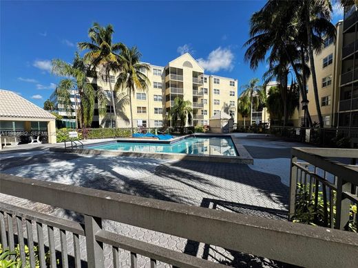 Residential complexes in Doral, Miami-Dade