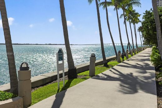 Kamienica w Miami, Miami-Dade County