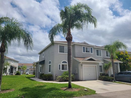 Townhouse in Deerfield Beach, Broward County