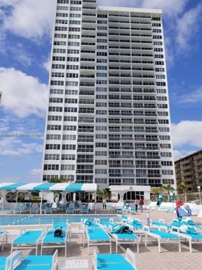 Komplex apartman Hallandale Beach, Broward County
