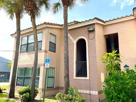 Residential complexes in Davie, Broward County