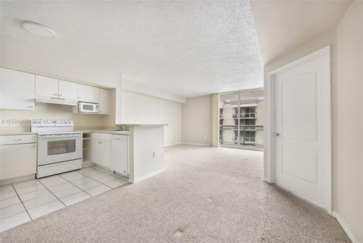 Жилой комплекс, Майами, Miami-Dade County