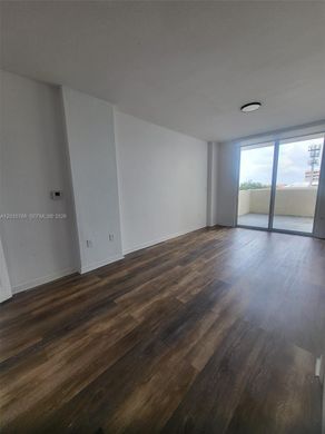 Residential complexes in Miami, Miami-Dade