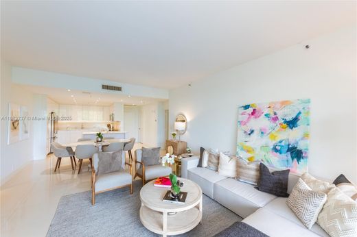 Wohnkomplexe in Key Biscayne, Miami-Dade County