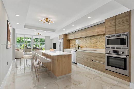 Complexes résidentiels à Miami Beach, Comté de Miami-Dade