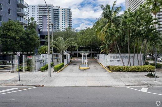 Complexes résidentiels à Miami, Comté de Miami-Dade