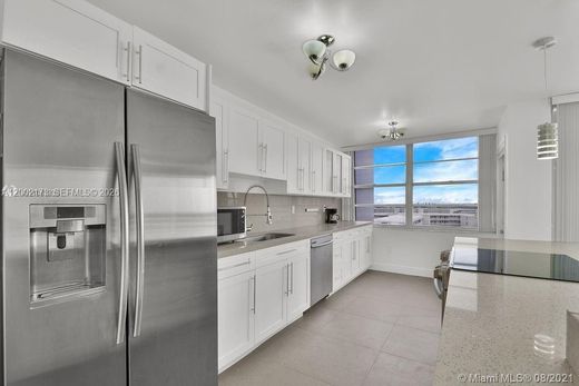 Komplex apartman Aventura, Miami-Dade County