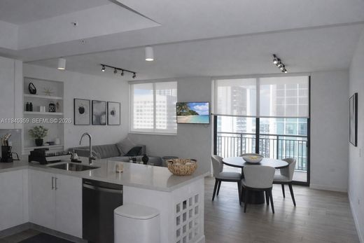 Residential complexes in Miami, Miami-Dade