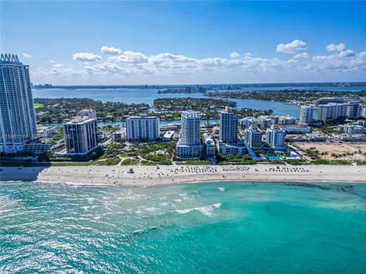 Residential complexes in Miami Beach, Miami-Dade