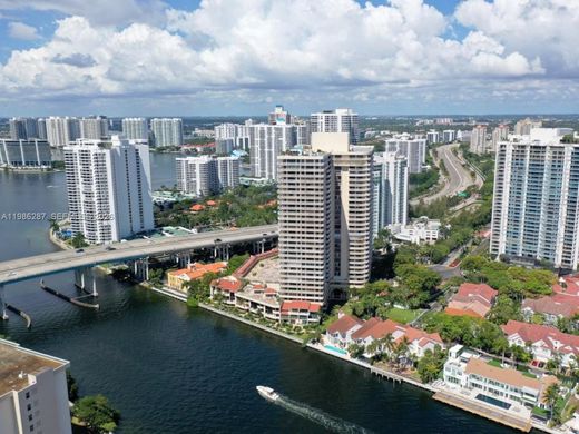 Residential complexes in Aventura, Miami-Dade