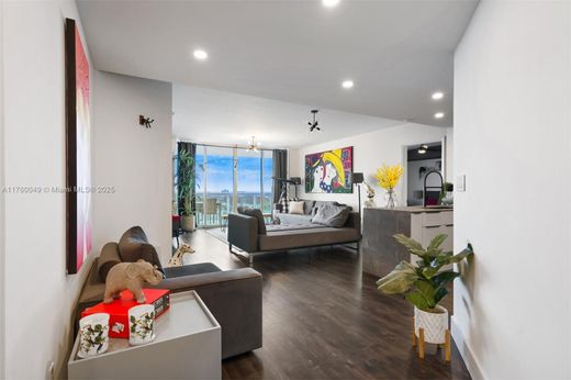 Kamienica w North Bay Village, Miami-Dade County