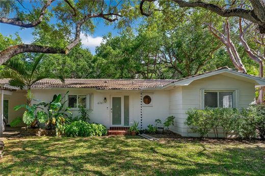 Willa w Palmetto Bay, Miami-Dade County