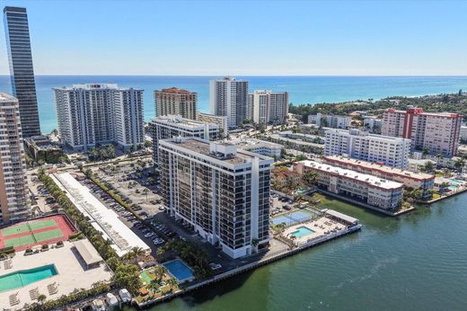 Complesso residenziale a Hallandale Beach, Broward County
