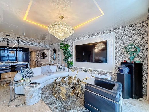 Kamienica w Hallandale Beach, Broward County