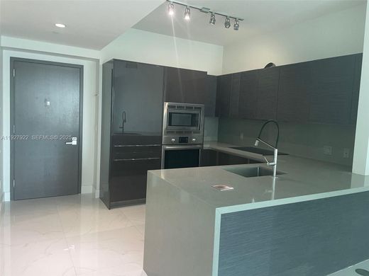 Komplex apartman Miami, Miami-Dade County