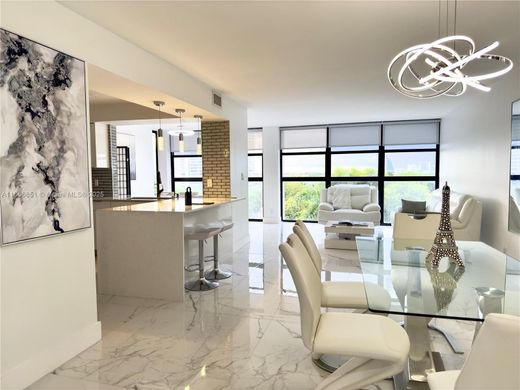 Complesso residenziale a Hallandale Beach, Broward County