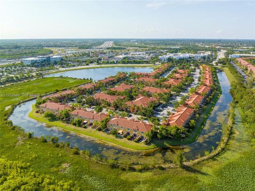 公寓楼  Pembroke Pines, Broward County